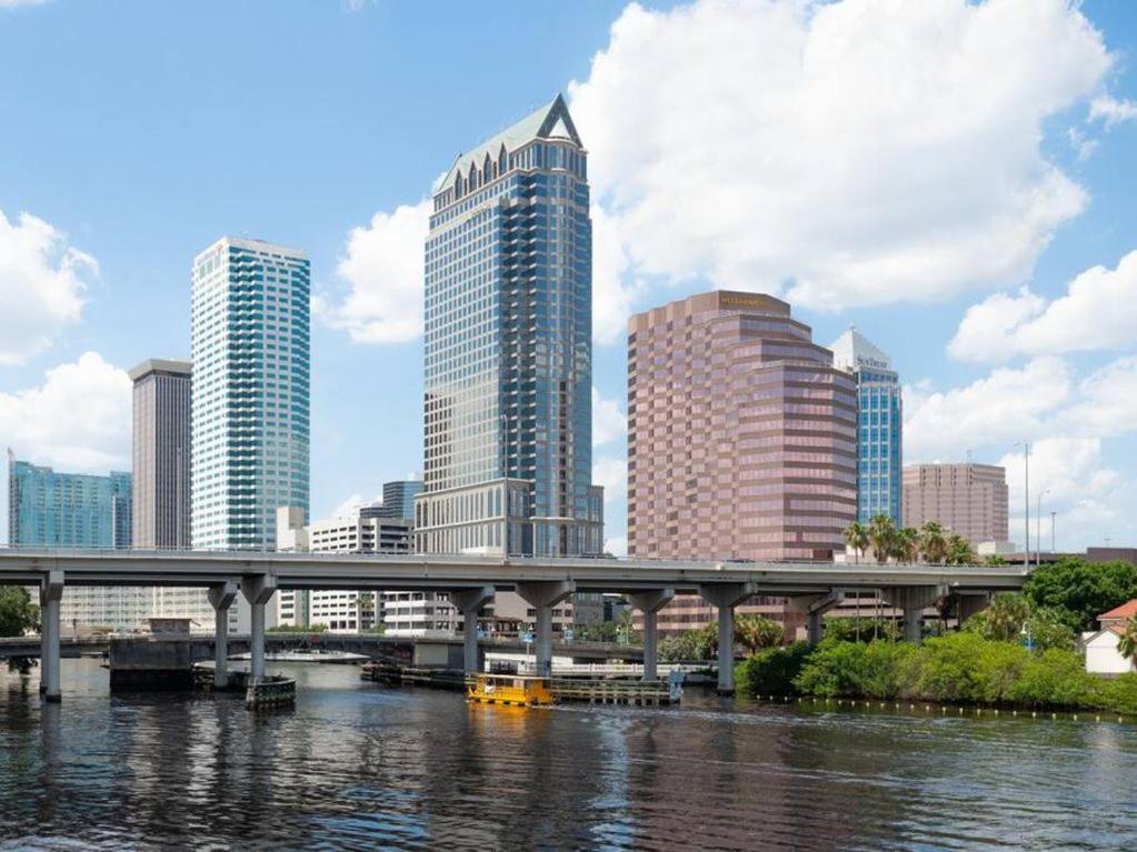 Modern Westshore Apartment Tampa Eksteriør bilde